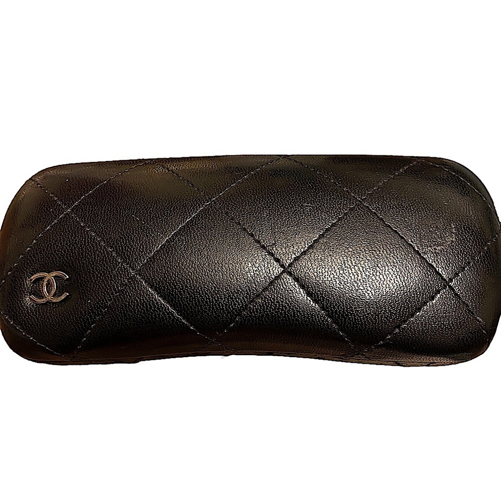 Chanel Black Leather Diamond Stitch Logo Eyeglasses Empty Hard-case. - Picture 1 of 2